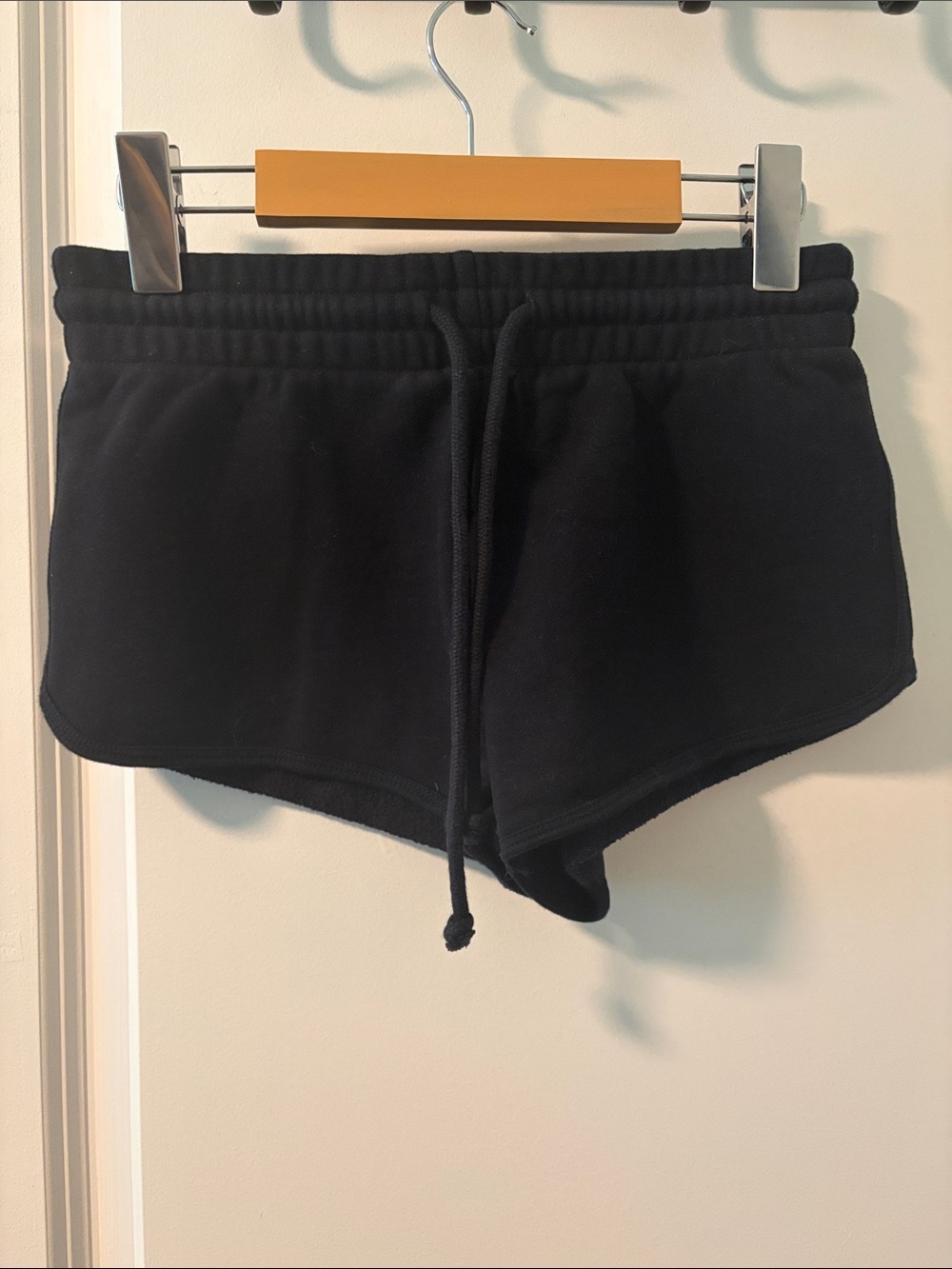 ☀️ TNA Black Drawstring Fleece Athletic Shorts